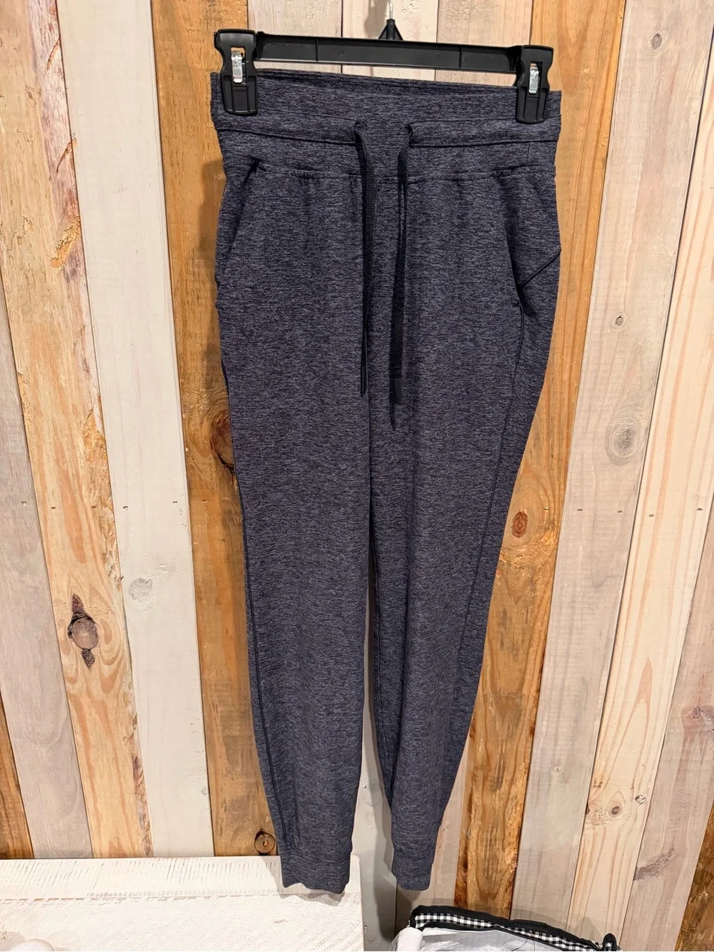 Lululemon Ready To Rulu Joggers. Size 2
